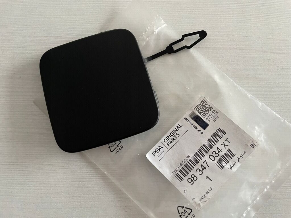 Citroen C4 C41 Arka Tampon Çeki Demir Kapağı Psa Orijinal 98347034XT