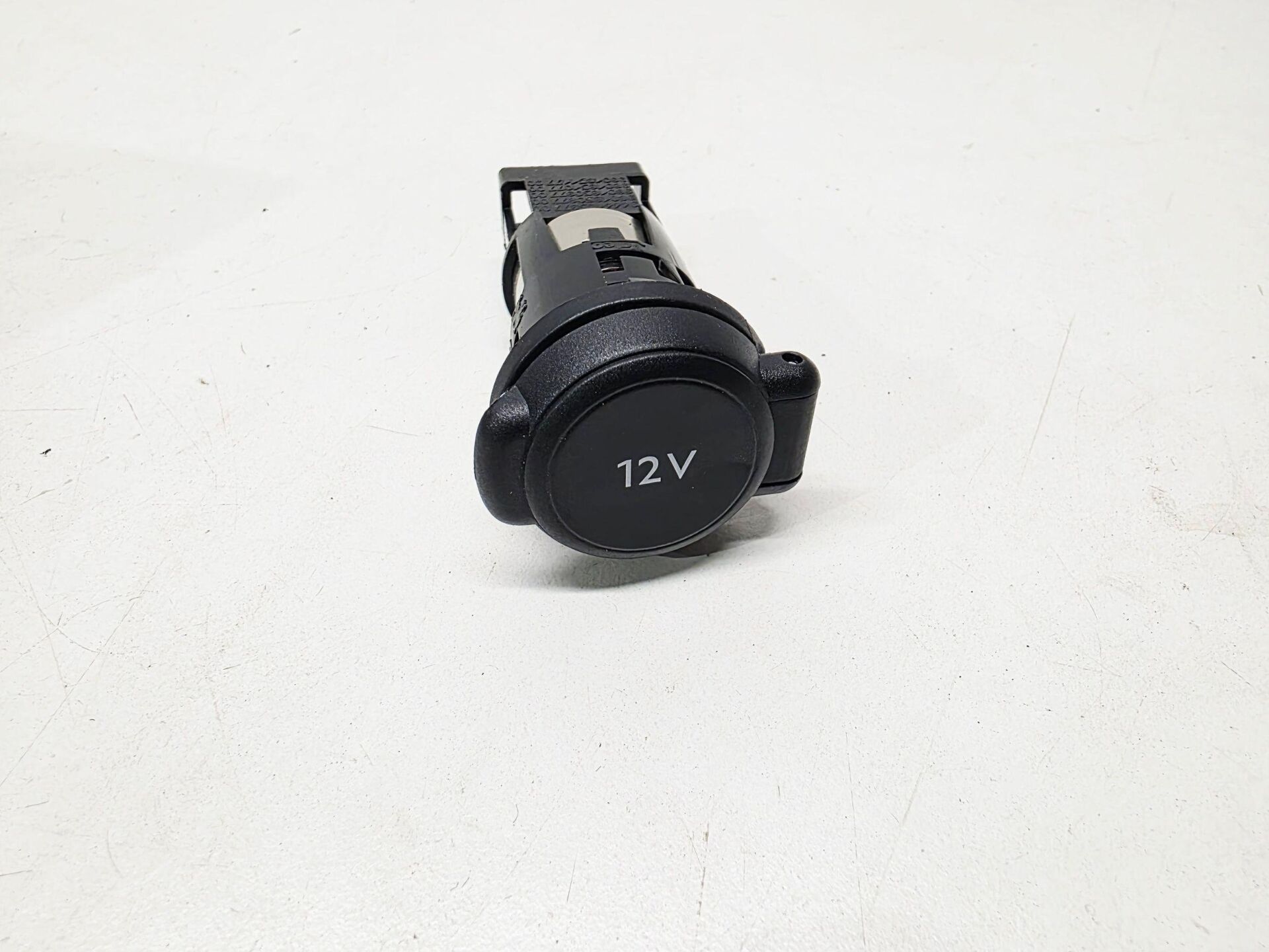 Ds Ds7 12 V Elektrik Prizi PSA Orijinal 98018509ZD