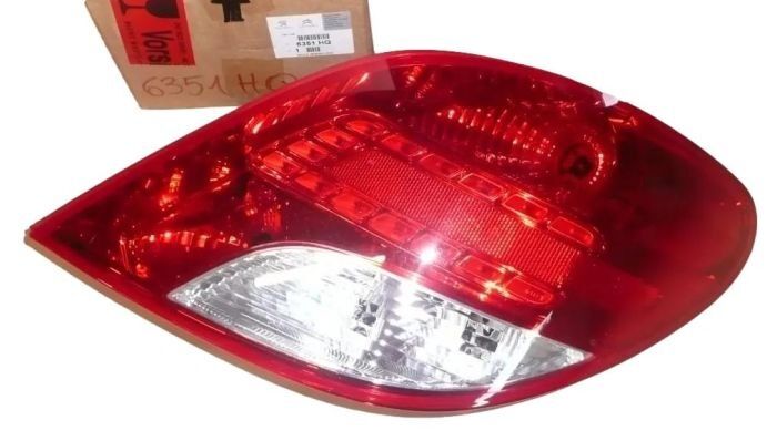 Peugeot 207 Sağ Arka Stop Lambası Makyajlı Kasa Depo 6351.HQ