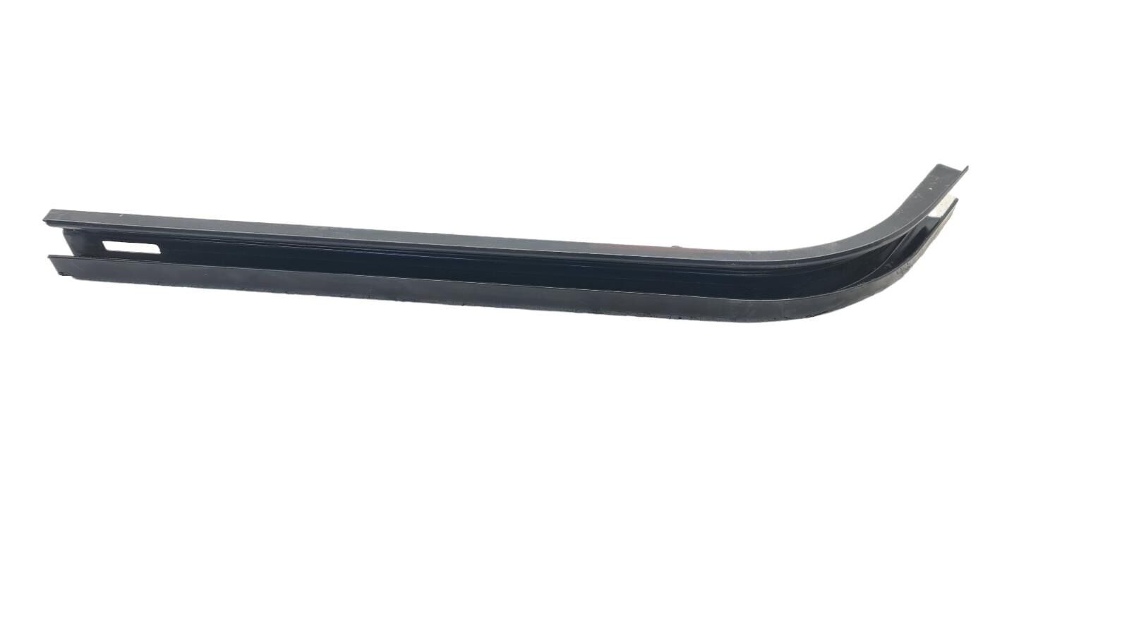 Peugeot Partner Tepee Sürgülü Kapı Rayı Sol Psa 9830945380